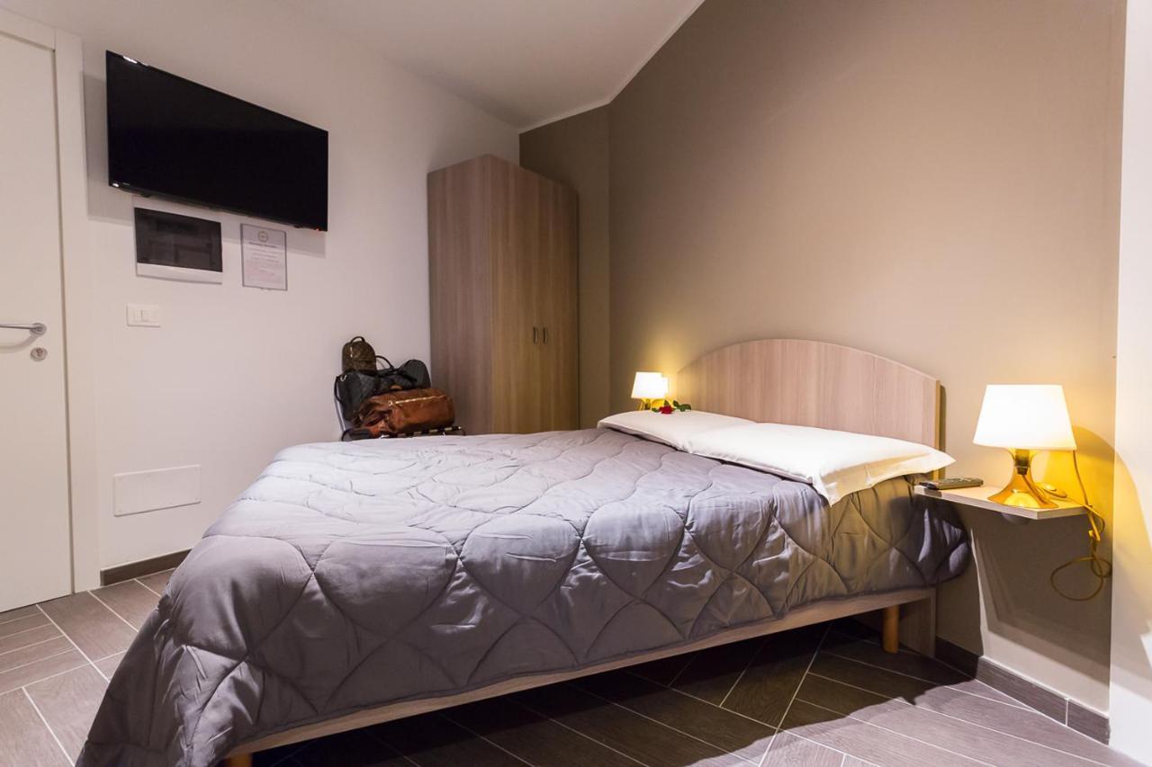 Hh Hermoso Housing อาเลสซานเดรีย ภายนอก รูปภาพ