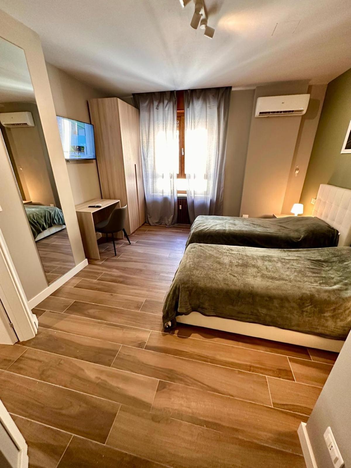 Hh Hermoso Housing อาเลสซานเดรีย ภายนอก รูปภาพ